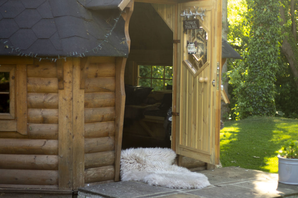 Friluftsliv - using a sheepskin rug outside