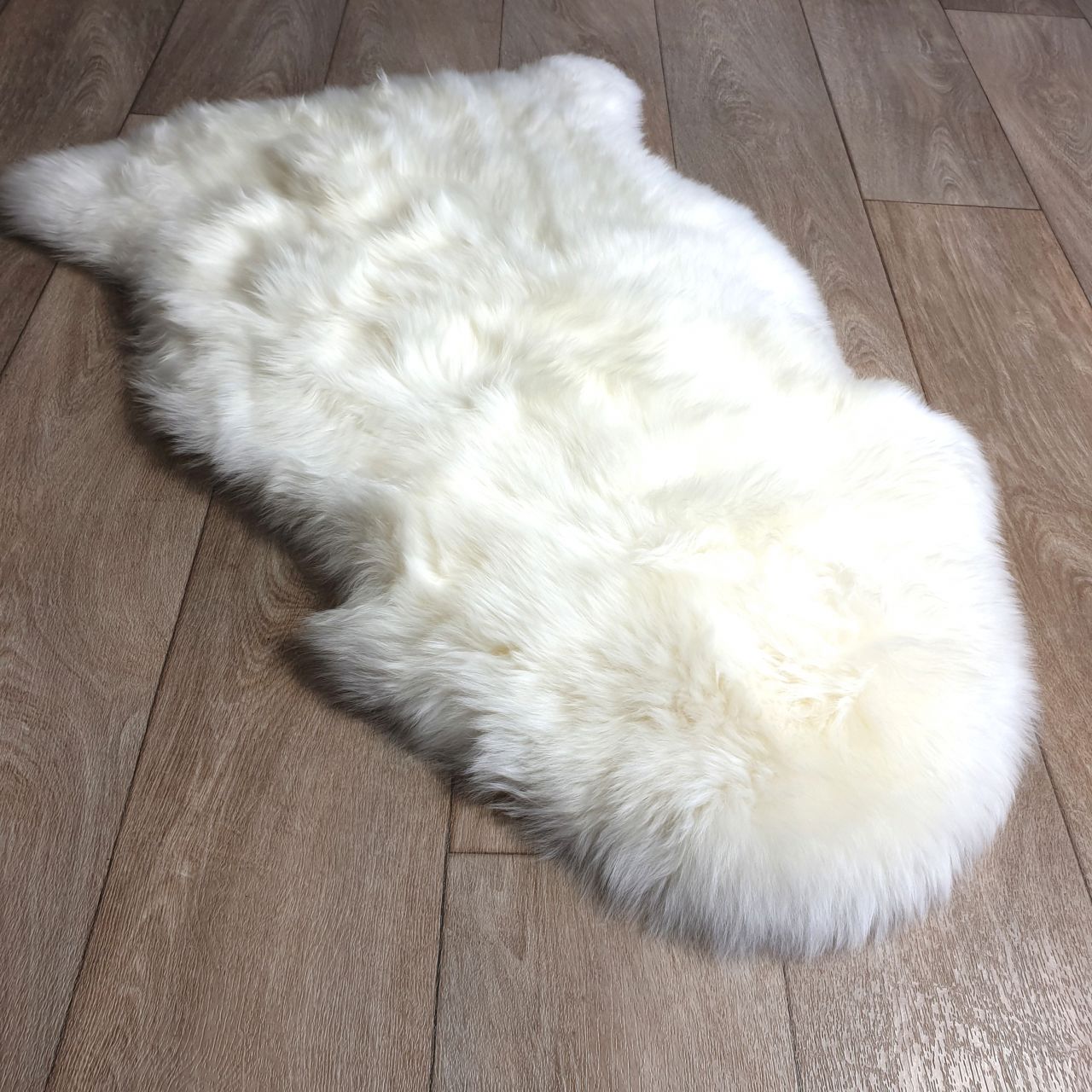 How Can You Tell if a Sheepskin Rug is Real? - Jacobs & Dalton