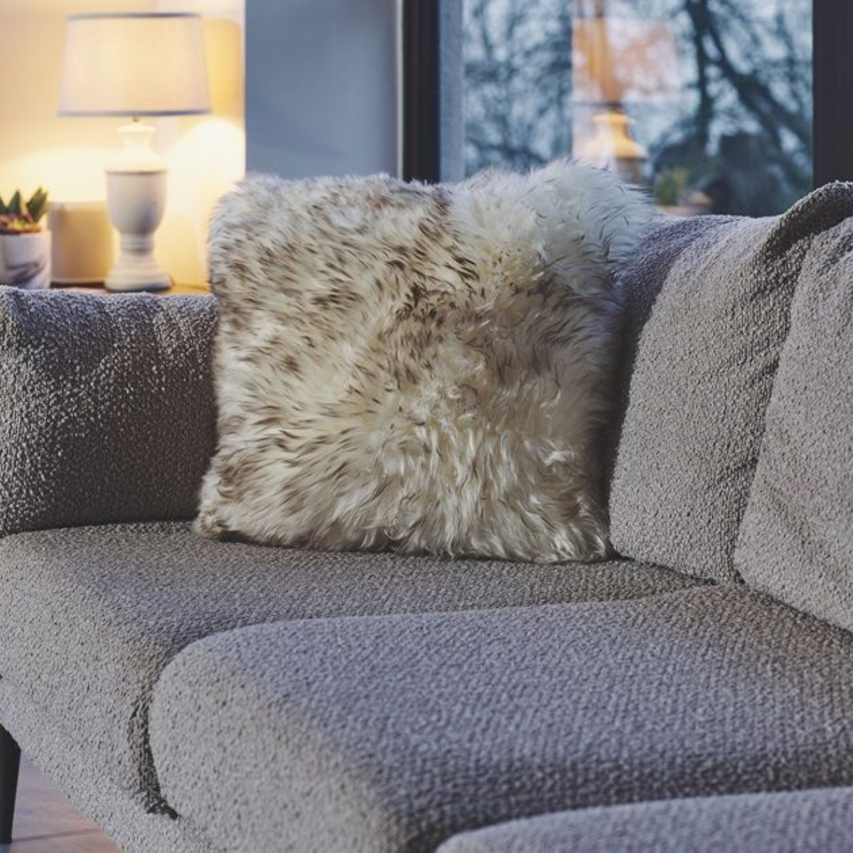Long Wool Cushion