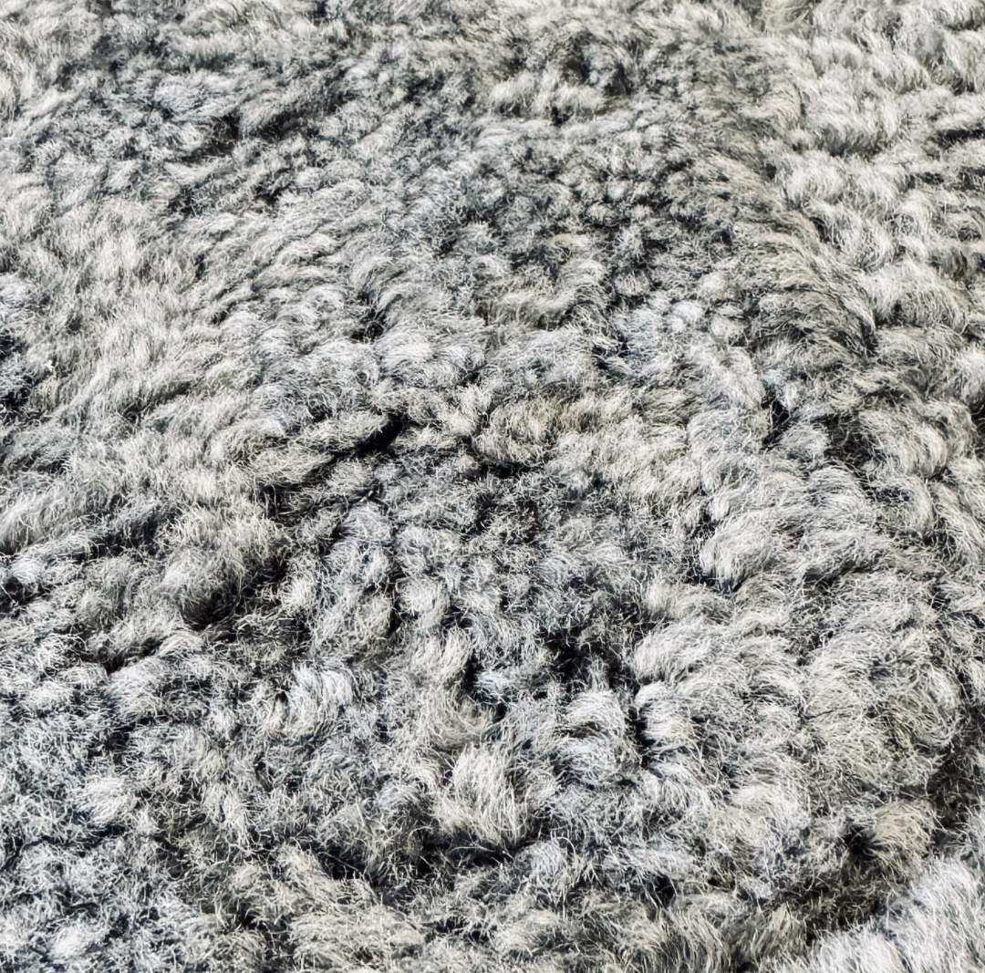 Short Wool Sheepskin Rug