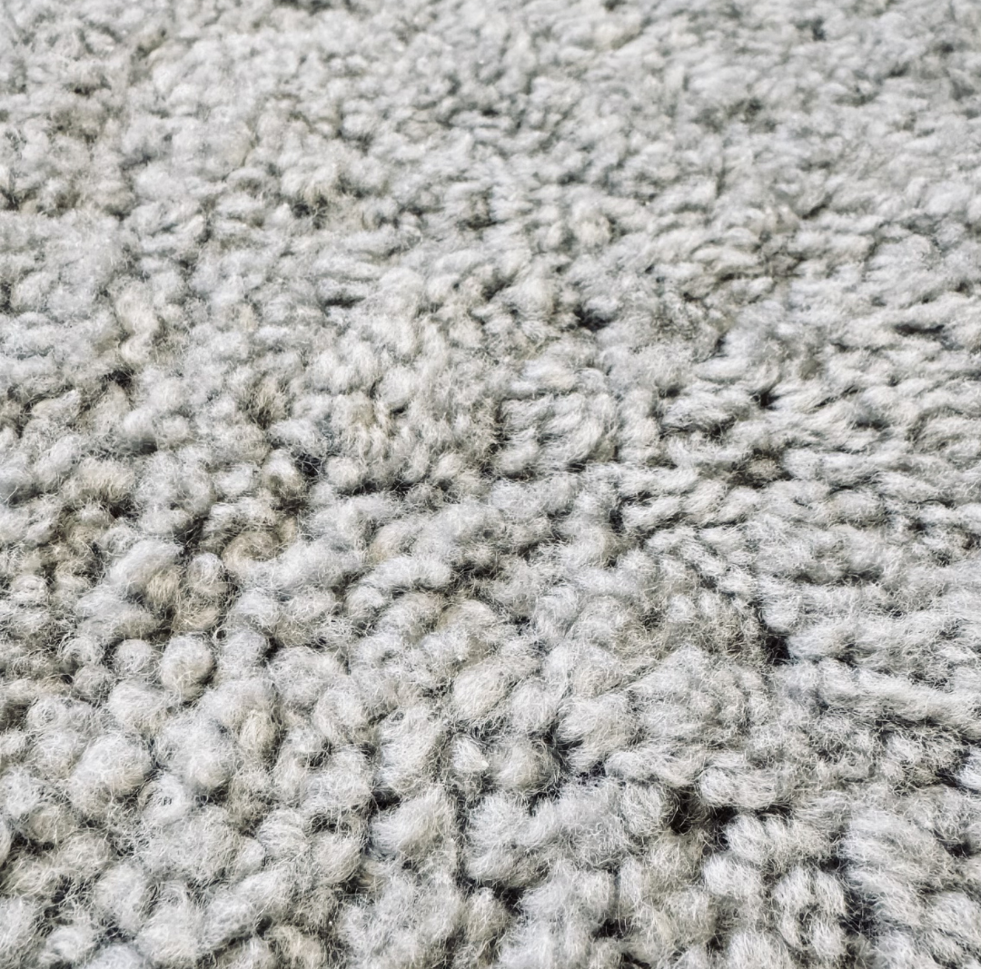 Short Wool Sheepskin Rug