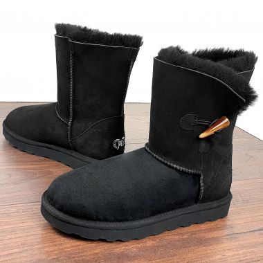 Black Classic Sheepskin Boots: Jacobs 